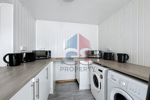 16 bedroom house share to rent, Doncaster, DN4