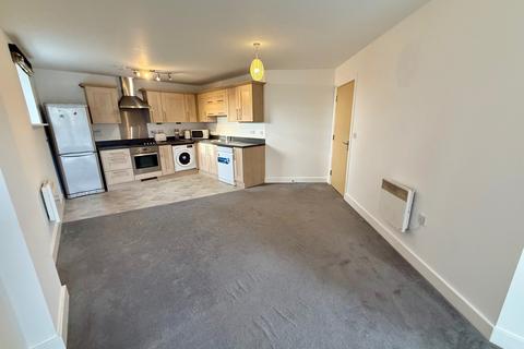 2 bedroom flat to rent, High Street, Hampshire SO14