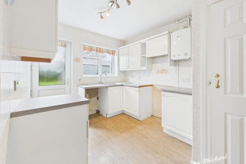 3 bedroom semi-detached house for sale, Stirling Avenue, Aylesbury