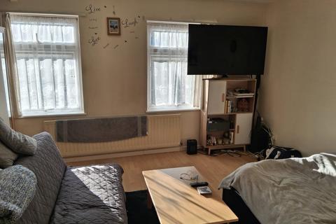 undefined, Dumfries Street, Luton LU1