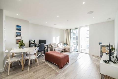 1 bedroom flat to rent, Newnton Close, London N4