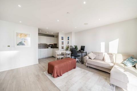 1 bedroom flat to rent, Newnton Close, London N4