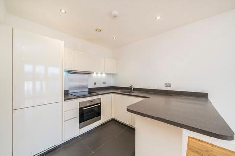 2 bedroom flat to rent, Coombe Lane, London SW20