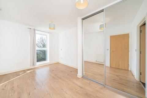 2 bedroom flat to rent, Coombe Lane, London SW20
