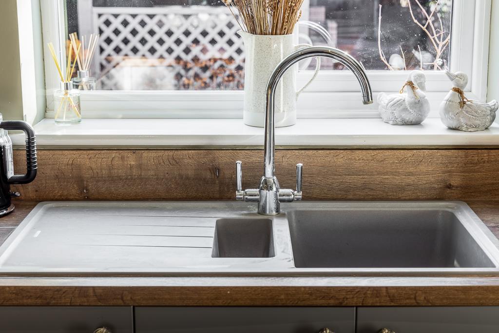 5 Bracken Road (Surfleet)-27.jpg