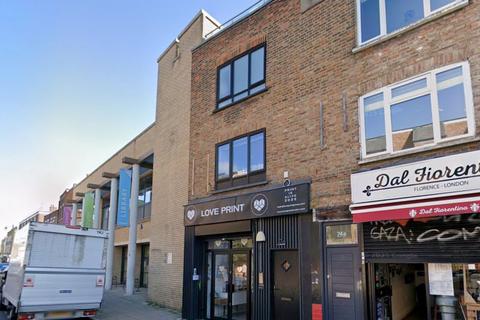 Terraced house for sale, London N1