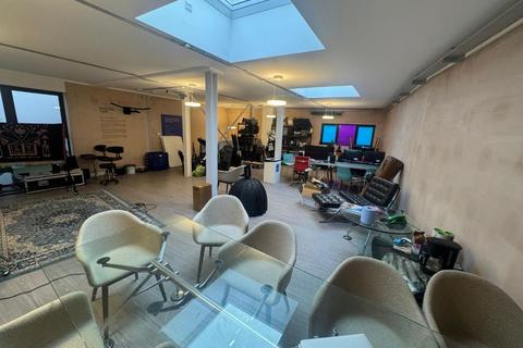 undefined, London N1