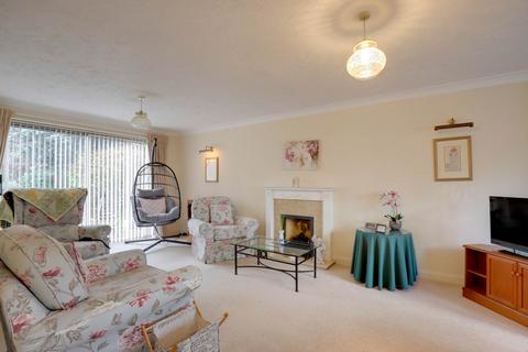 4 bedroom detached house for sale, Hunters Chase, Reading