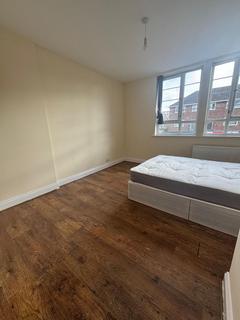 2 bedroom flat to rent, 280A Court Road, Mottingham, SE9