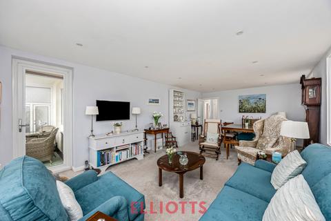 3 bedroom apartment for sale, Grand Avenue, Hove