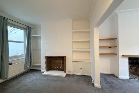 2 bedroom terraced house to rent, Rosslyn Street, Clifton