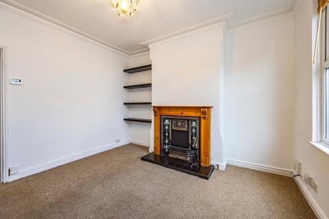 2 bedroom terraced house to rent, Exchange Road, West Bridgford, NG2