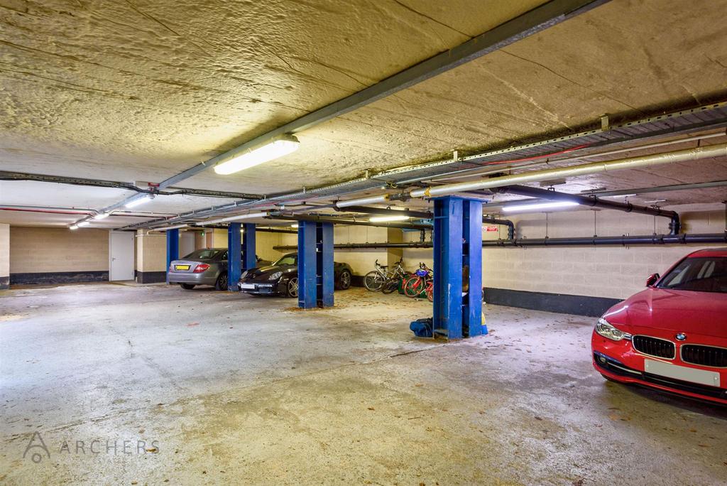 9 Graham Point(Garage)(2of2).jpg