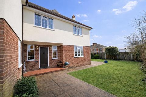 4 bedroom detached house for sale, St. Margarets Street, Rochester