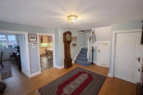 4 bedroom detached house for sale, St. Margarets Street, Rochester