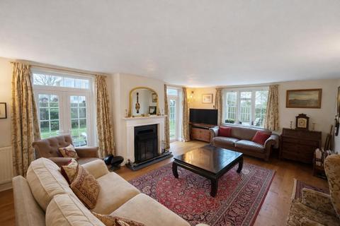 4 bedroom detached house for sale, St. Margarets Street, Rochester