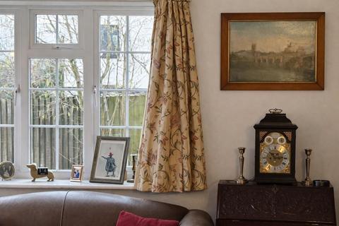 4 bedroom detached house for sale, St. Margarets Street, Rochester