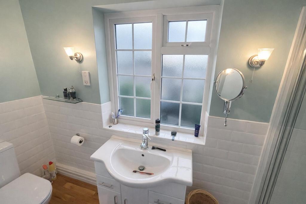 Ensuite