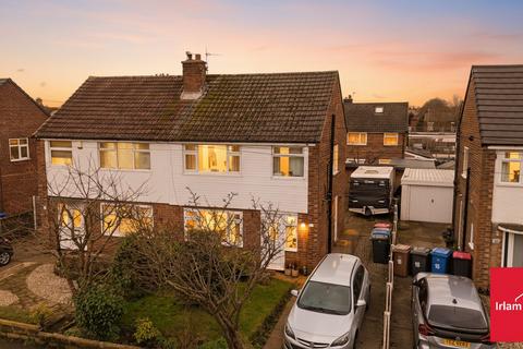 Exeter Drive, Irlam, M44