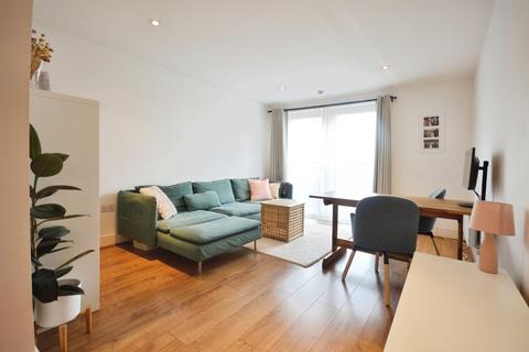 1 bedroom apartment for sale, Ferry Court, Cardiff Bay, Cardiff