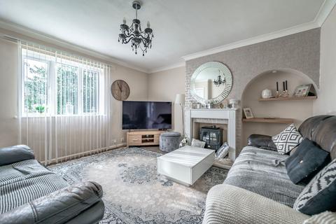 3 bedroom end of terrace house for sale, Notley Road, Lowestoft