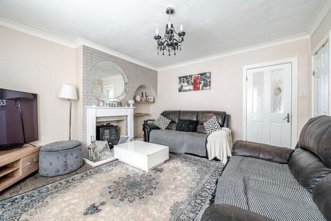 3 bedroom end of terrace house for sale, Notley Road, Lowestoft