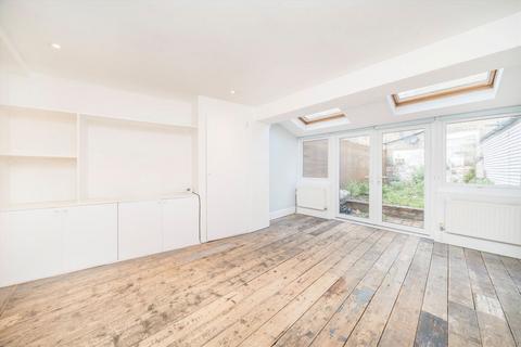 undefined, Shacklewell Lane, London E8