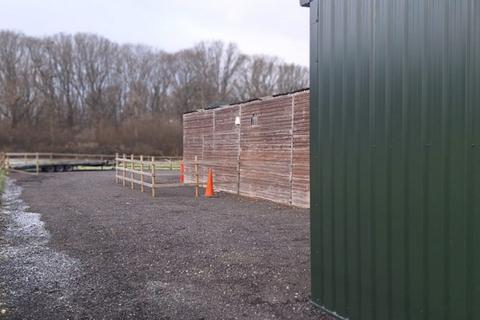 Warehouse to rent, Nursery Ln Cuckfield RH17 5JS