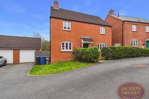 3 bedroom detached house for sale, Quarry View, Roade, NN7 2QJ