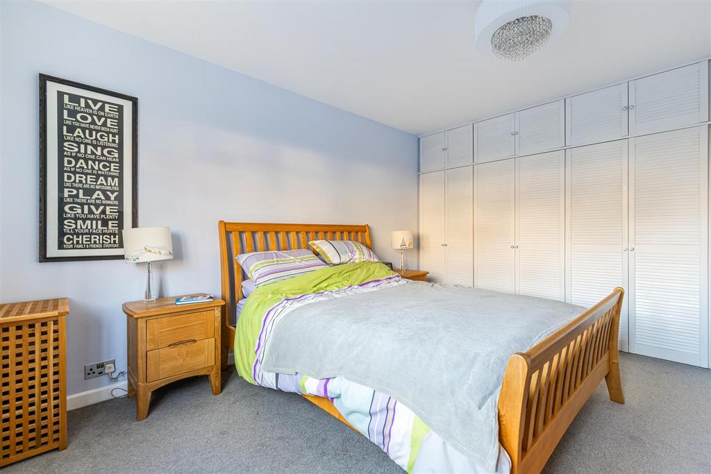 A17 - 73b South Ford Road, Dartmouth - 251120.jpg