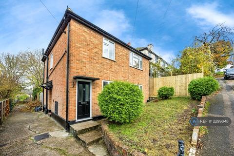 2 bedroom flat to rent, Beechwood Gardens, Caterham, CR3