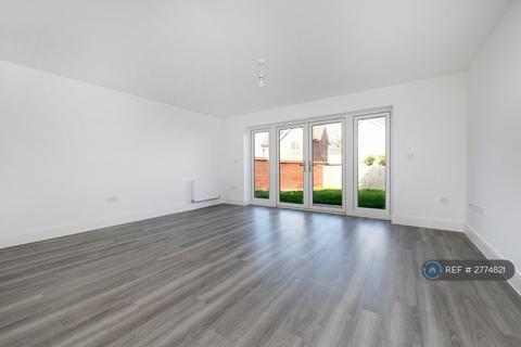 undefined, Andrewes Way, Rayleigh, SS6