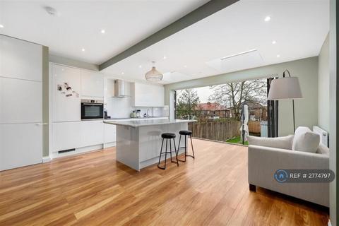 3 bedroom terraced house to rent, Dollis Hill Lane, London, NW2