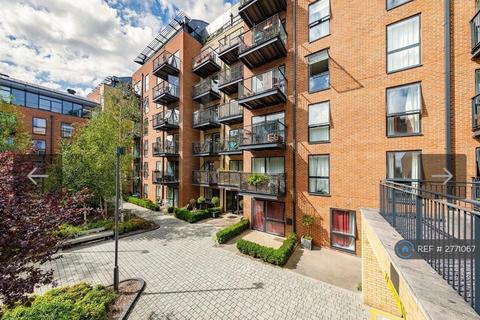 Coldharbour Lane, London, SW9