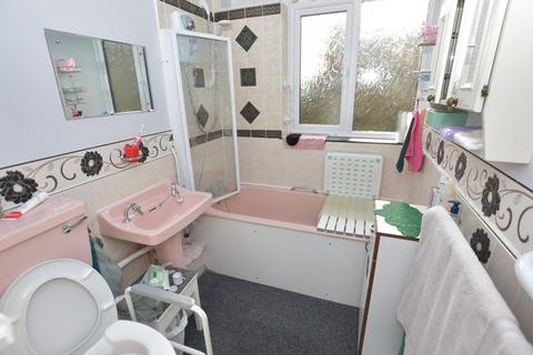2 bedroom flat for sale, Gainsboro Road, Carmel Court Gainsboro Road, CT7