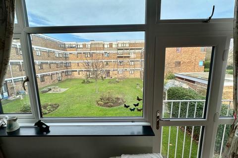 2 bedroom flat for sale, Gainsboro Road, Carmel Court Gainsboro Road, CT7