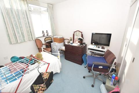 2 bedroom flat for sale, Gainsboro Road, Carmel Court Gainsboro Road, CT7