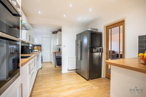 3 bedroom end of terrace house for sale, Chafford Way, Stifford Clays