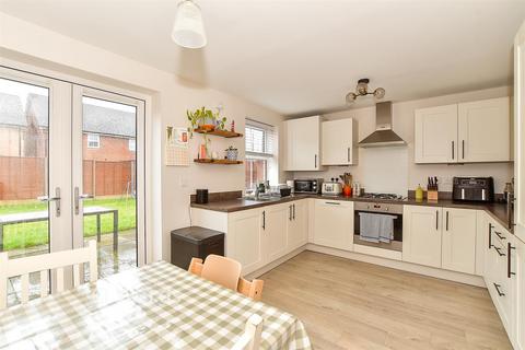 undefined, Gurr Close, Tonbridge TN12
