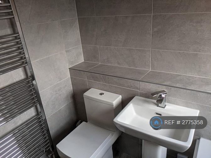 Bathroom With Towel Rail