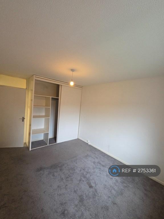 Bedroom2