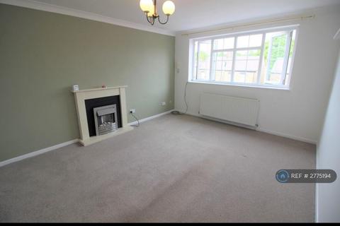2 bedroom flat to rent, St. Marys Court, Hollingworth, Hyde, SK14