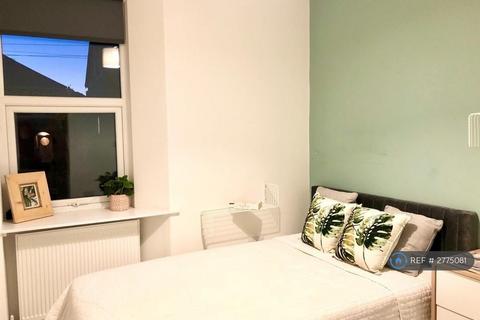 undefined, Dracaena Avenue, Falmouth, TR11
