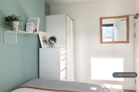 7 bedroom terraced house to rent, Dracaena Avenue, Falmouth, TR11