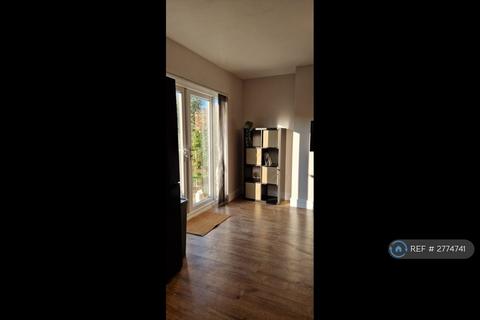 4 bedroom semi-detached house to rent, Beeston Road, Nottingham, NG7