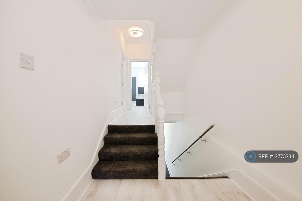 1st Floor Landing