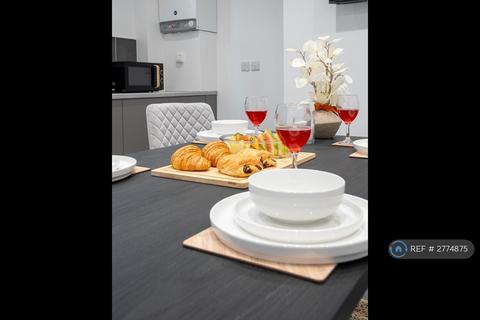 undefined, Forest Road West, Nottingham, NG7