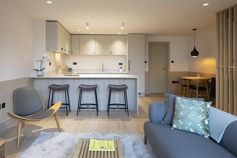 2 bedroom maisonette for sale, Forest Hill Road, London
