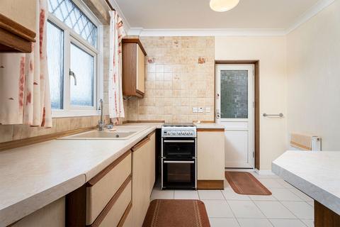 3 bedroom detached bungalow for sale, Kenway Avenue, Neath SA11