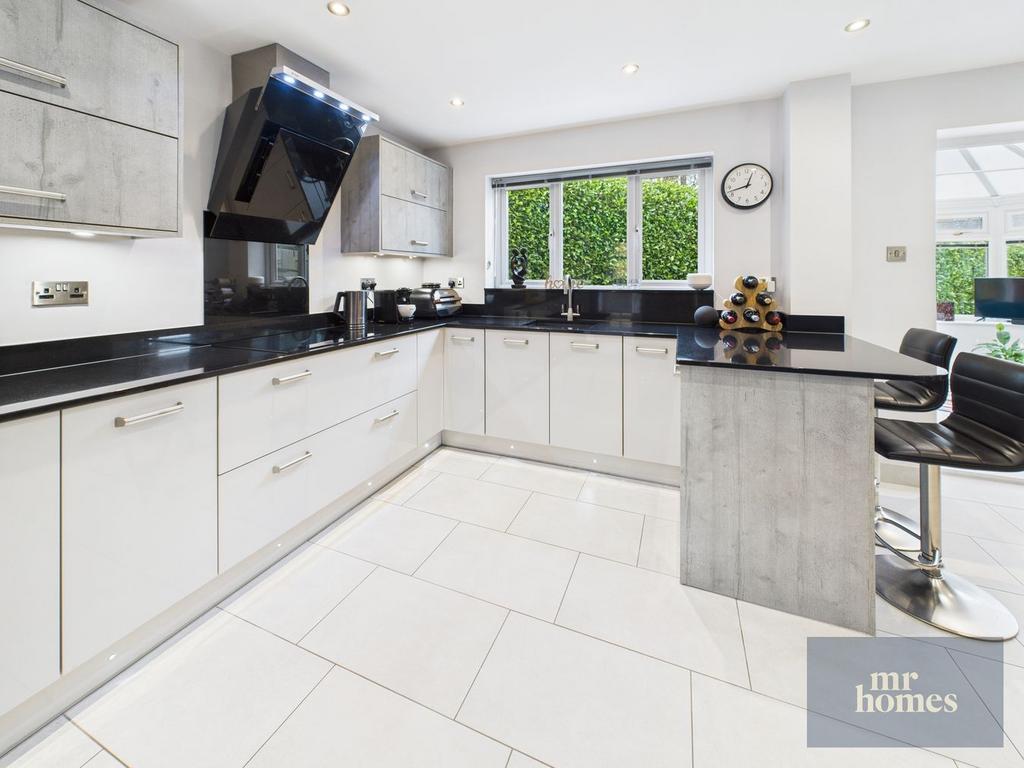 House in Cardiff, Ely - View 4